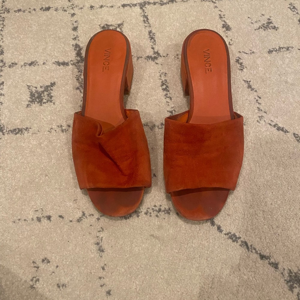 VINCE RED SUEDE LEATHER SLIP ON MULE | 38  |